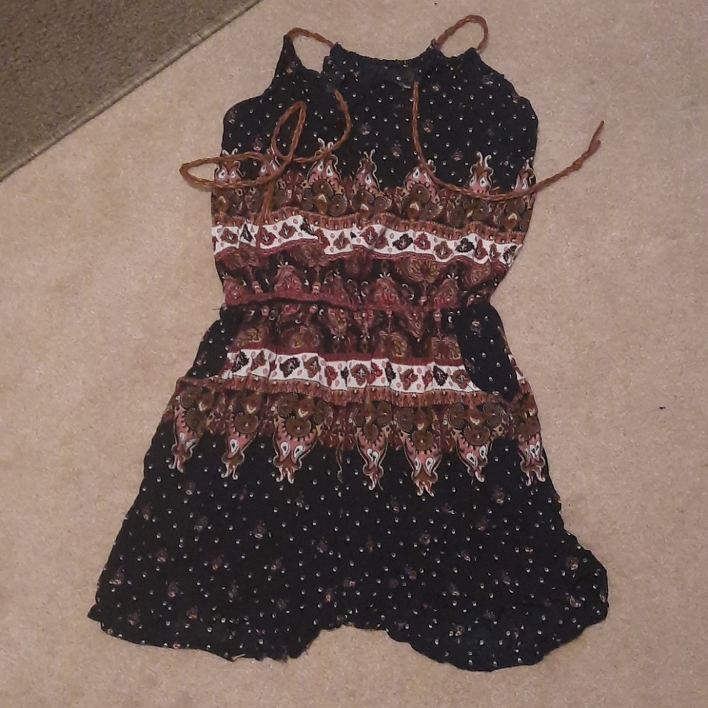 Romper‎